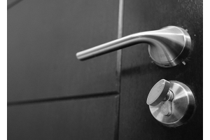 Door knob vs. Lever: How to choose the right hardware for your home