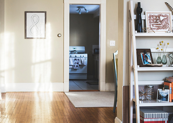 How to Decorate the Bedroom Door of Your Child